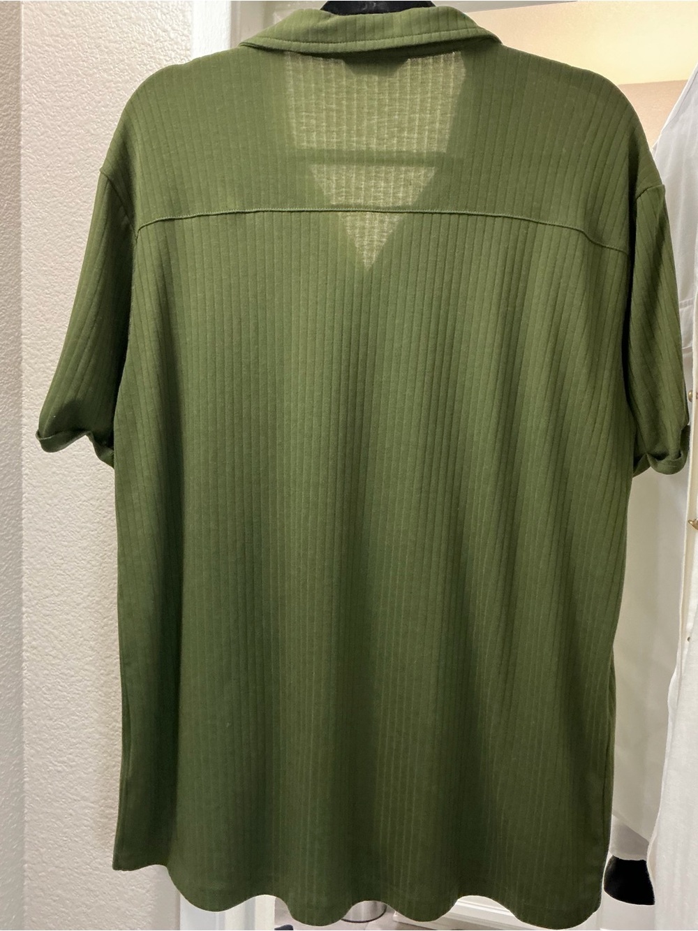 Relaxed Olive Green Short-Sleeve Button-Down Shirt mens - Picture 5 of 5